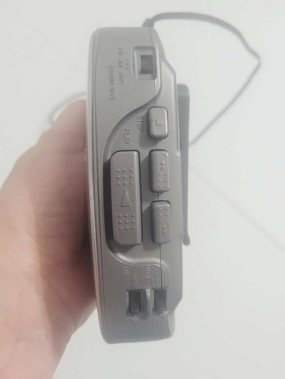 Sony Walkman WM-FX355 Cassette Player AM/FM Mega Bass Dolby TRH-1 Headphones